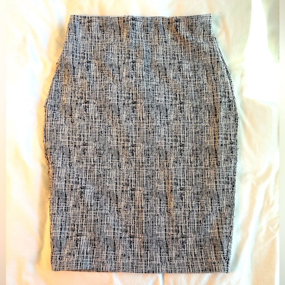 Express pencil skirt, S